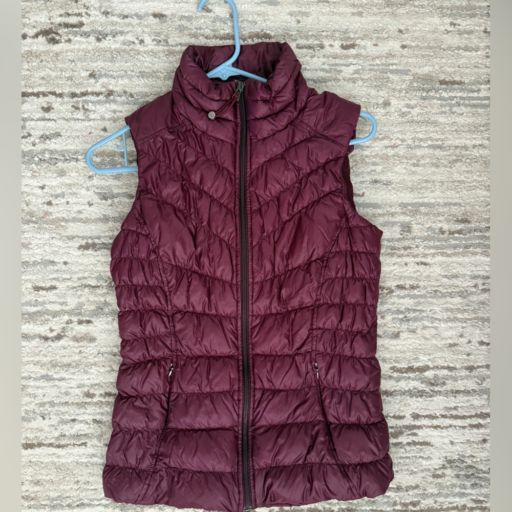 Athleta Maroon Quilted Vest